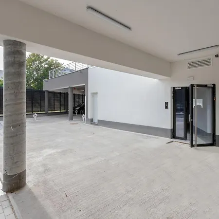 Awanport By Renters Apartman *